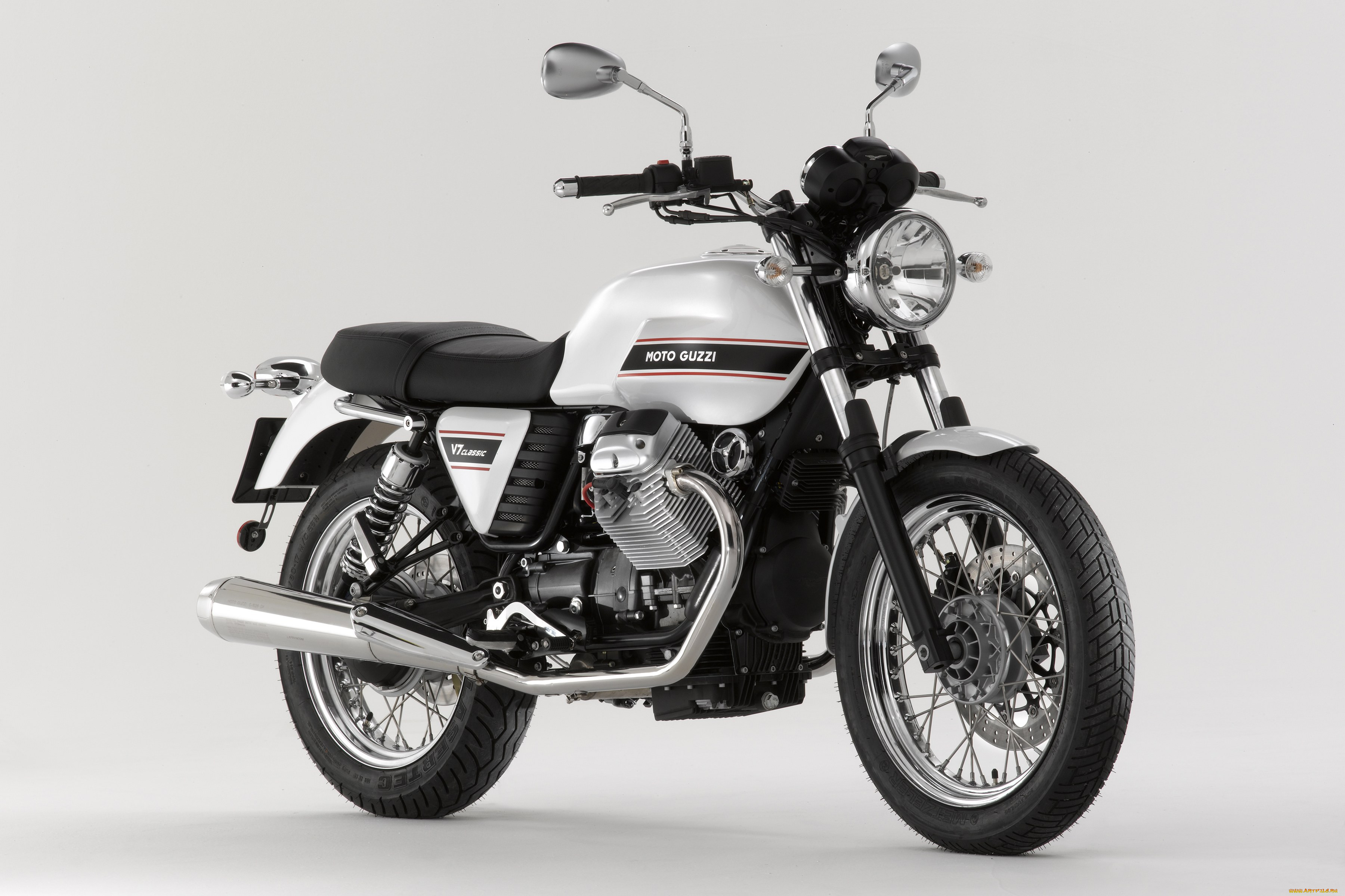 7 классик. Moto Guzzi v7 Classic. Мото Гуцци v7 Classic. Moto Guzzi v7 Special. Мото Guzzi v7 1956.